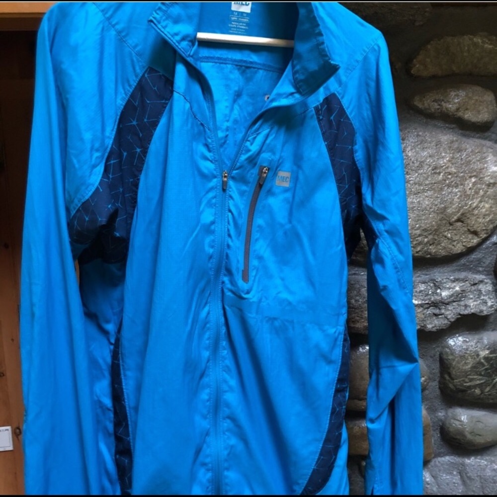 MEC Lightweight Windbreaker